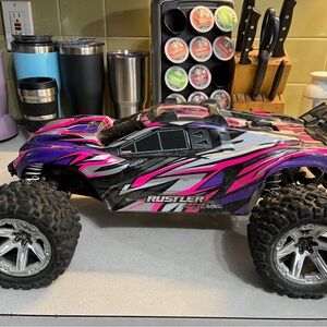 Traxxas 4x4 vxl rustler euc